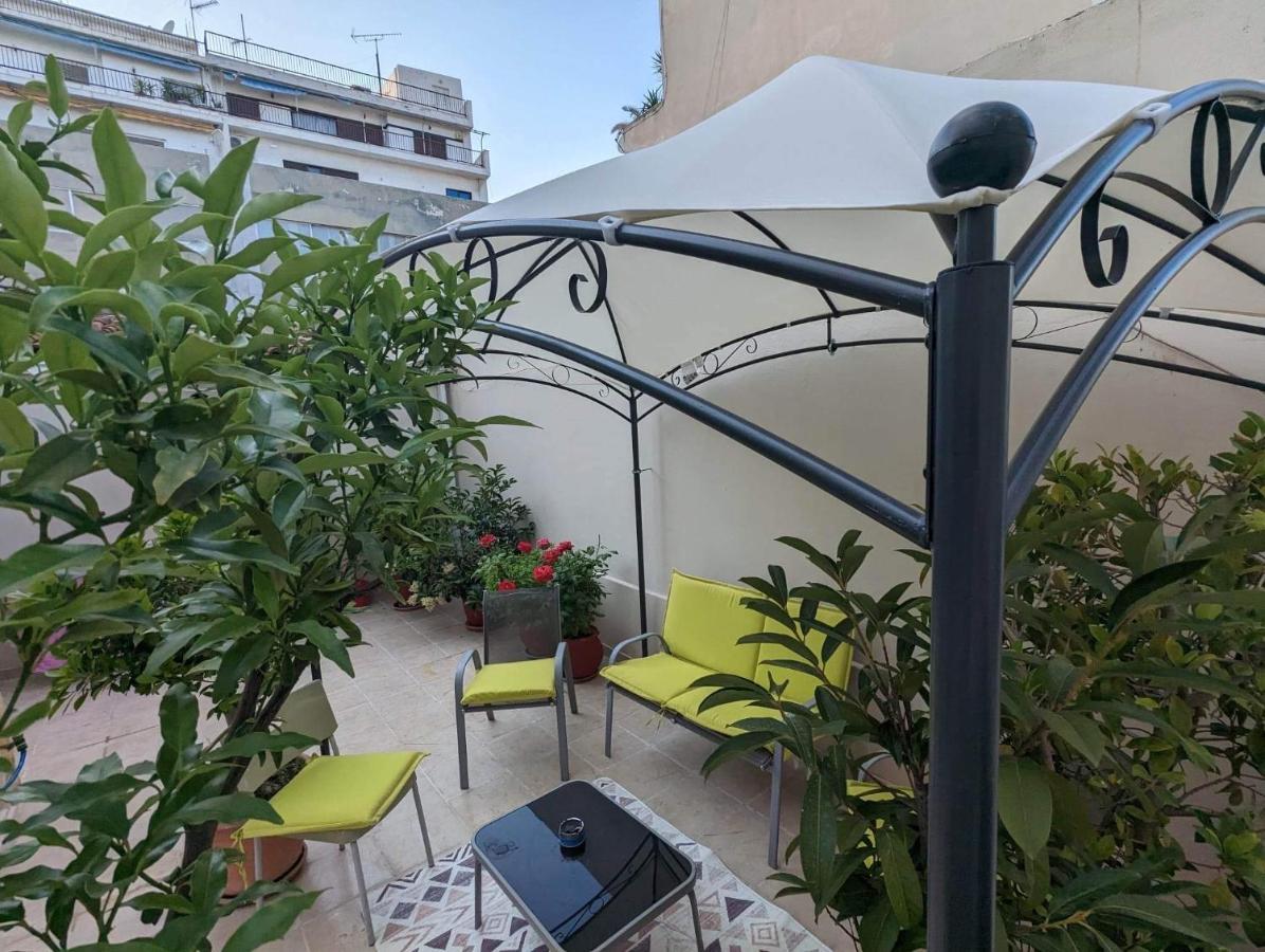 Cozy Minimal Apartment Piraeus Bagian luar foto