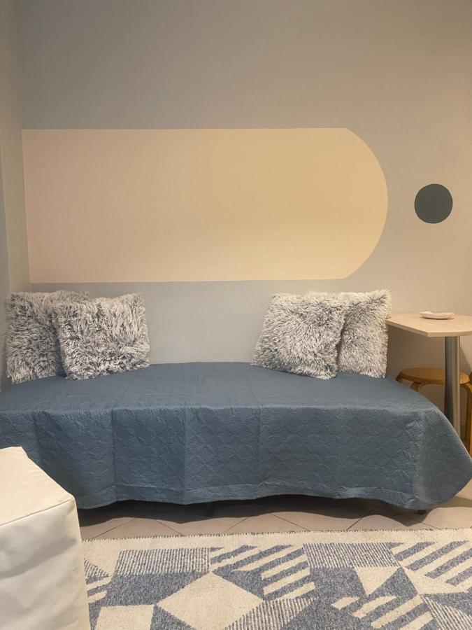 Cozy Minimal Apartment Piraeus Bagian luar foto