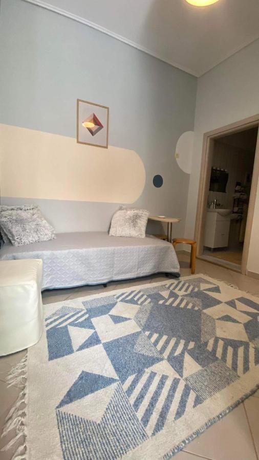 Cozy Minimal Apartment Piraeus Bagian luar foto