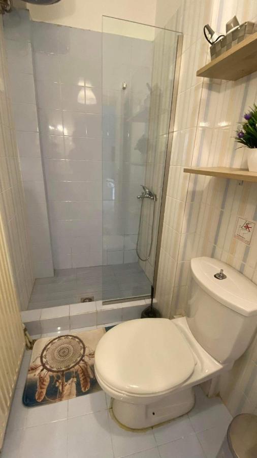 Cozy Minimal Apartment Piraeus Bagian luar foto