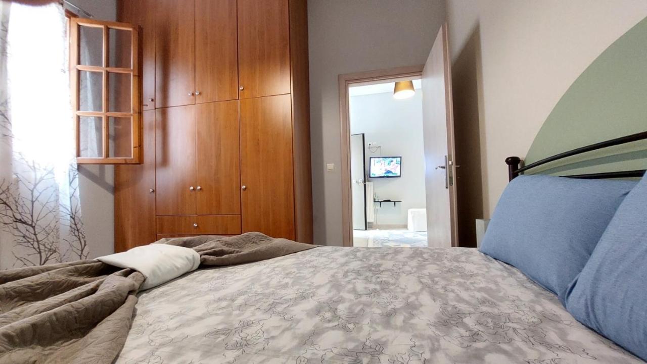 Cozy Minimal Apartment Piraeus Bagian luar foto